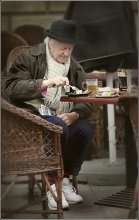 Portraits of Autumn in Krakau: Café im Freien (re-post) / ***