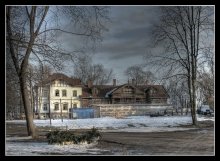 Old Manor / *****