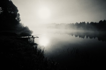 Nebel über dem Fluss / ***