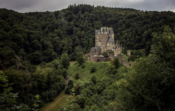 Burg Eltz / ***