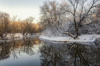 Winter river / ***