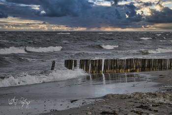 Strand im Herbst / Ein verlassener Strand am Herbst.