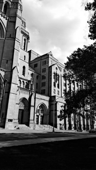 The Cathedral / The west side are Harlem, NY, Riverside Park.