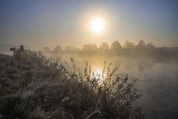 Herbstnebel. / ***