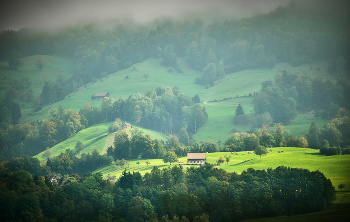 Unter den Wolken ... / ***