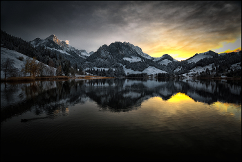 Sonnenuntergang. / Bergsee