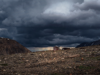 Vor dem Sturm / ***