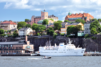 Stadt am Wasser / ***