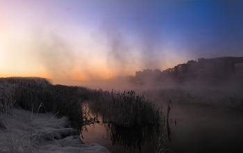 Stadt im Nebel / ***