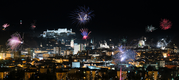 Neujahrsfeuerwerk II von gestern / Neujahrsfeuerwerk II von gestern