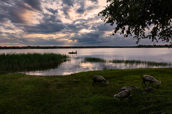 Am Abend Sonnenuntergang / ***