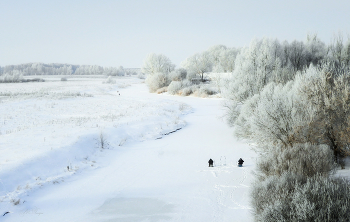 Winter river / ***