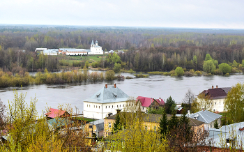 Und auf der anderen Seite .... / ***
