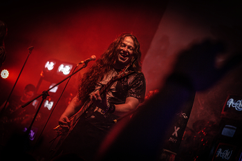 Ein Konzert / https://www.instagram.com/vaguro_v_u_v

https://web.facebook.com/evgeniy.vagouro

https://vk.com/e.vaguro

https://www.youtube.com/user/MsREPOMEN