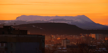 Morgendämmerung / ***
