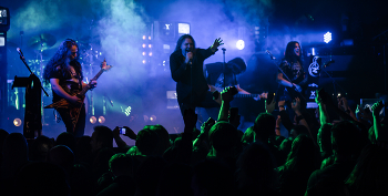 Ein Konzert / https://photocentra.ru/vuv
https://www.instagram.com/vaguro_v_u_v
https://web.facebook.com/evgeniy.vagouro
https://vk.com/e.vaguro
https://www.youtube.com/user/MsREPOMEN