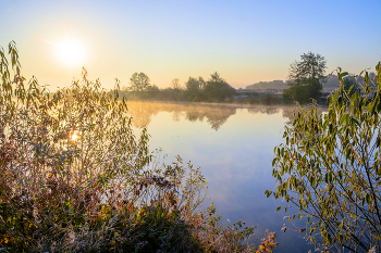 Herbstmorgen. / ***