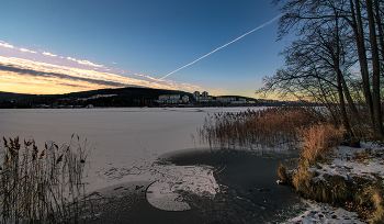 Der Himmel über dem See / ***