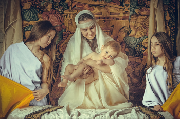 Family Portrait / ***