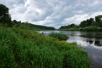 Am Ufer von zwei / ***