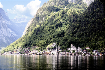 Walk to Hallstatt - Austria / ***