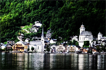 Walk to Hallstatt - Austria / ***