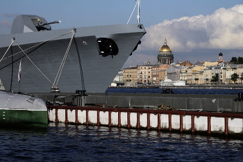 St. Petersburg / ***