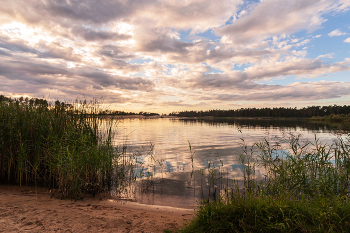 Sonnenuntergang auf dem See / ...