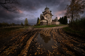 Old Church / ***