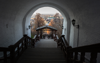 Treppe in den Herbst / ***