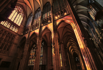 in der Kathedrale / ***