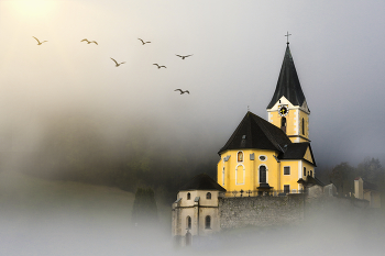 / Kircherl im Nebel