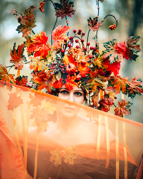 Queen of Autumn / ***