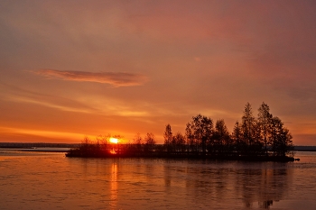 Bei Sonnenaufgang / ***