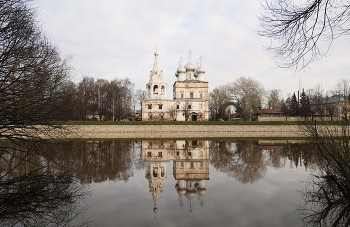 Old Church / ***