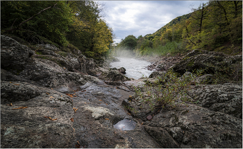 mountain River / ***