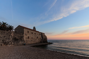 Sunset / ***