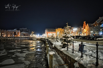 Weihnachten im Hafen I / Hafen im Winter bei Nacht