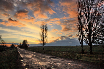 Road to sunset ... / ***