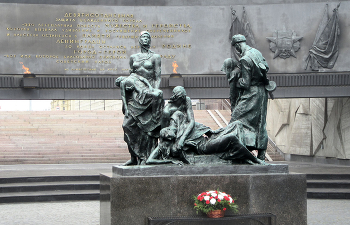 Platz des Sieges / ***