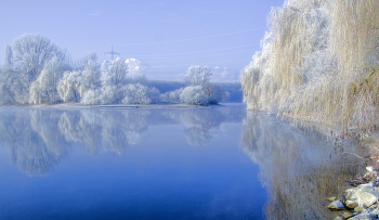 Blue Lagoon / ***