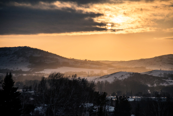 Golden Sunset / ***