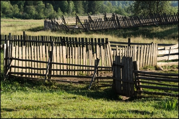 &nbsp; / [img]https://i.ibb.co/b21ZxRy/DSC-4299-01.jpg[/img]


[img]https://i.ibb.co/wC1kdx1/DSC-4361-01.jpg[/img]