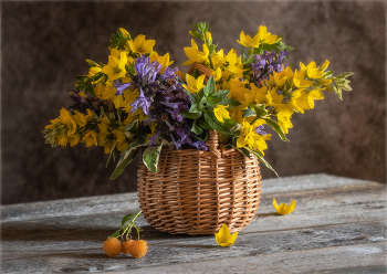 Midsummer / ***