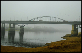 Nebel über dem Fluss / ***