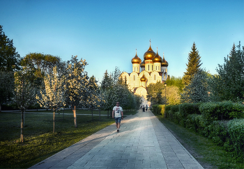 Einmal im Jahr sind die Gärten blühen ... / ***