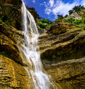 Wuchang-Su Wasserfall / ***