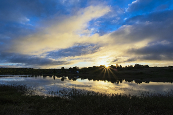 Dämmerung auf dem See / ***