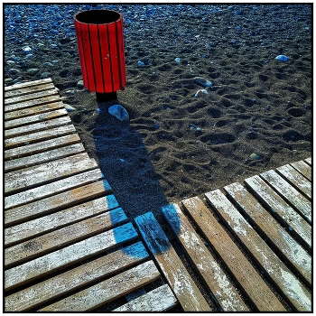 Schatten am Mittag / ***