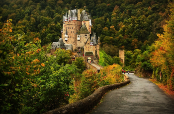 Burg Eltz / ***